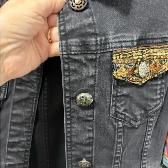 Desigual Claudia Patchwork Denim Jacket | Embroidered Boho Floral Size 34 XS - Picture 7 of 16